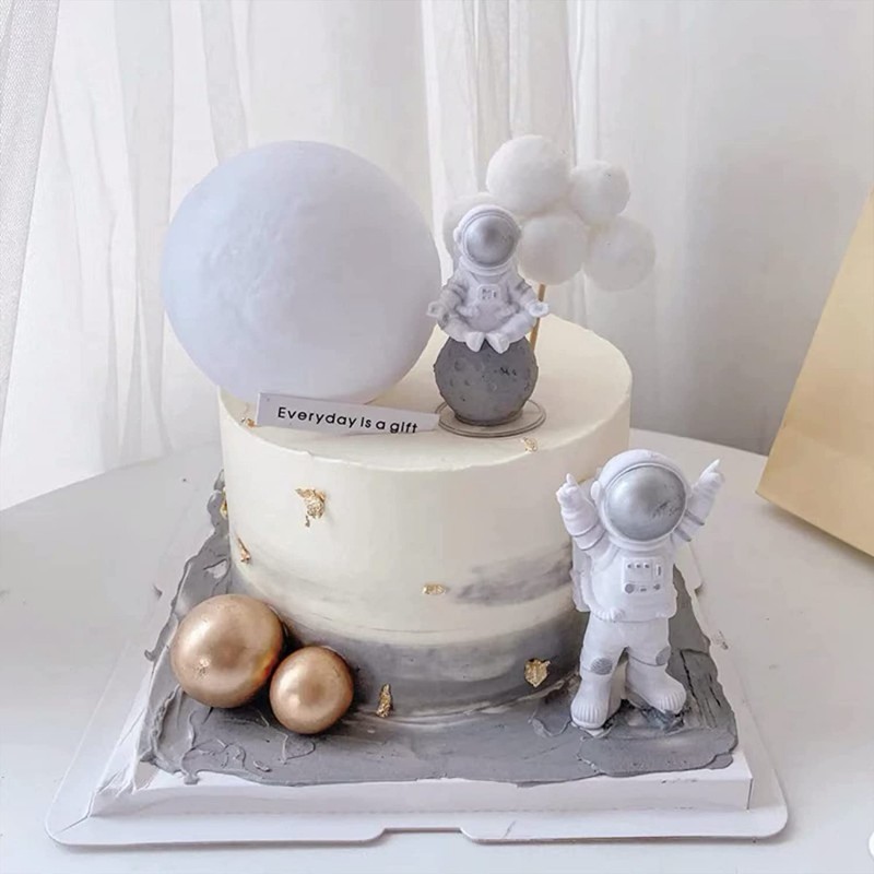문 스페이스 생일 케이크 토퍼, 어린이를 위한 3D 우주 월 케이크 토퍼, LED 문 플래닛 생일 케이크 장식 : 식료품 및 미식가 식품