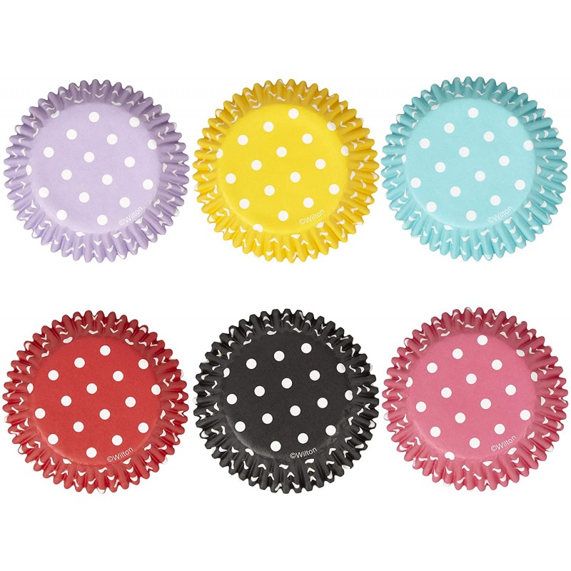 Wilton 300 Count Polka Dots Standard 베이킹 컵: 가정 및 주방