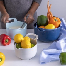 Cook with Color Mixing Bowls - 4조각 중첩 플라스틱 믹싱 볼 세트(푸어 스파우트 및 손잡이 포함)(옴브레 블루): 가정 및 주방