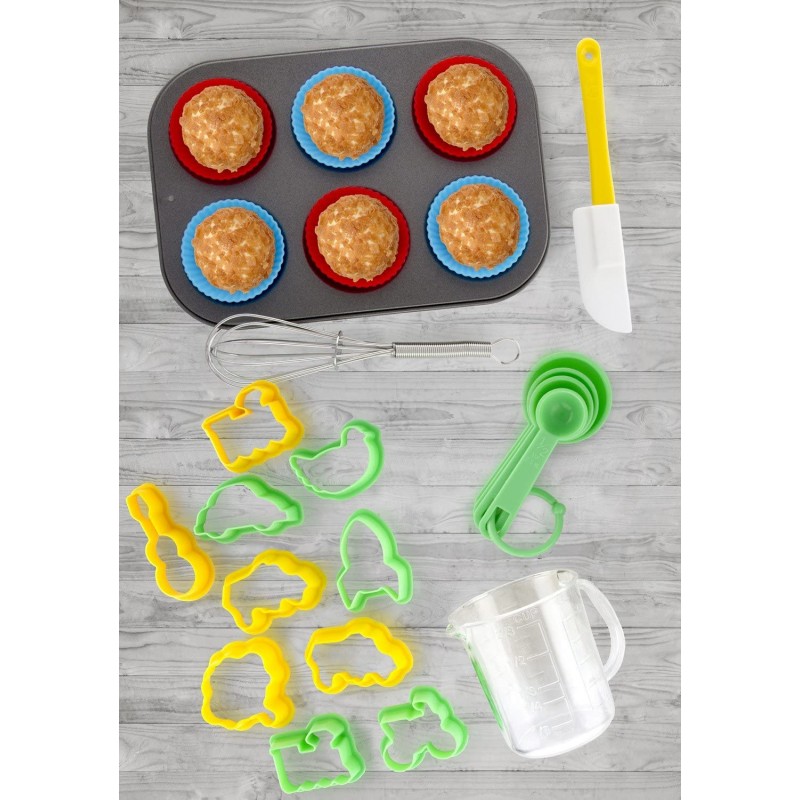 Boxiki Kitchen의 24PCS 키즈 베이킹 세트. 머핀 팬 1개, 실리콘 컵케이크 라이너 6개, 쿠키 커터 10개, 주걱, 계란 거품기, 미니 계량 컵 및 계량 스푼 4개가 포함되어 있습니다.: 가정 및 주방