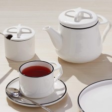 Dansk Kobenstyle II Teapot, 1.75 LB, White: Kitchen & Dining