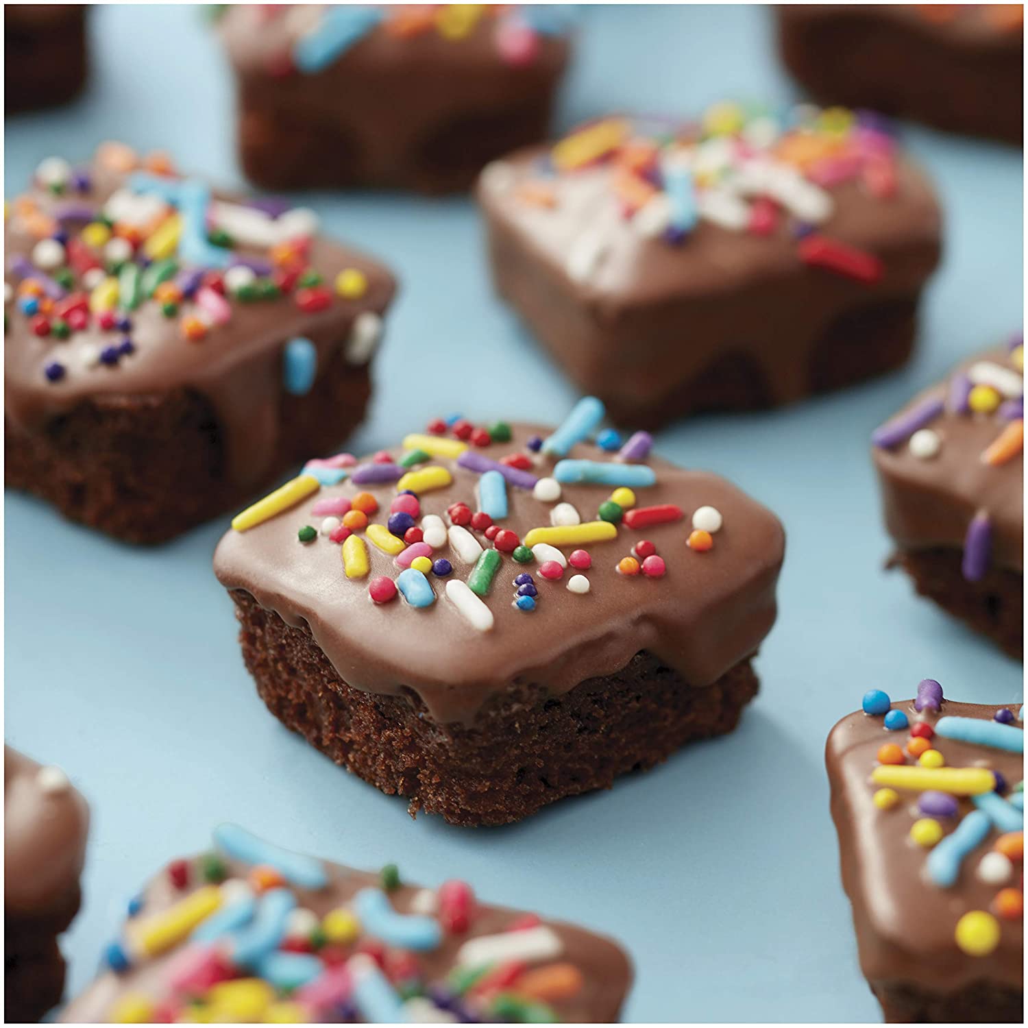 Wilton Bite-Size Brownie Squares 실리콘 몰드, 24-Cavity